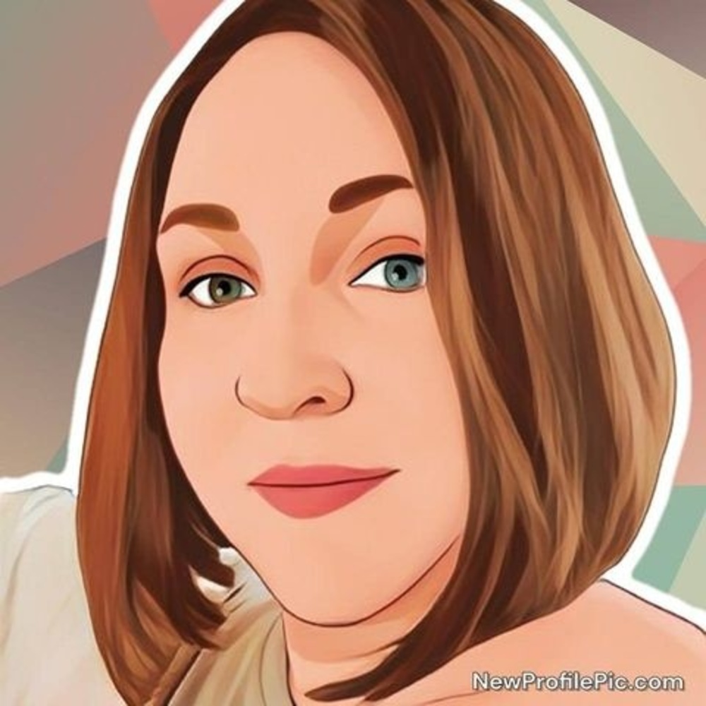 Meet your Posher, Adrienne